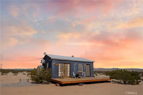 Exterior - 66750 Pole Line Rd, Joshua Tree, CA 92252 photo 2 of 10