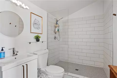 Bath - 66750 Pole Line Rd, Joshua Tree, CA 92252 photo 1 of 4