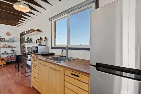 Kitchen - 66750 Pole Line Rd, Joshua Tree, CA 92252 photo 1 of 6
