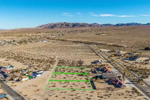 1 Maricopa Dr, Twentynine Palms, CA 92277