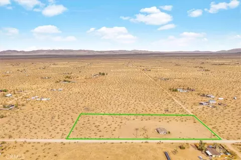 View/Area - 59724 Stearman Rd, Landers, CA 92285 photo 6 of 11