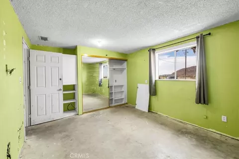 Bedroom - 59724 Stearman Rd, Landers, CA 92285 photo 3 of 4