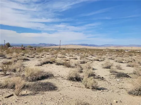75200 Foothill Dr, Twentynine Palms, CA 92277
