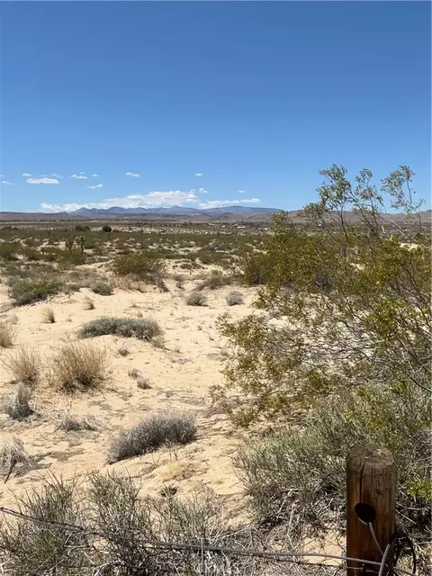 0 Easton Rd, Landers, CA 92285 photo 3