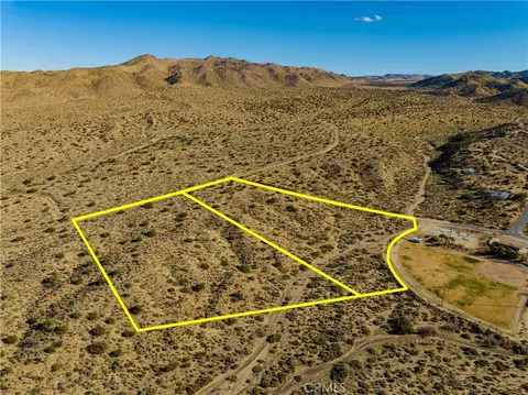 58980 Santa Barbara Dr, Yucca Valley, CA 92284