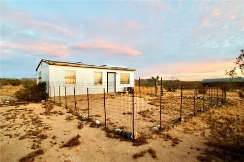 177 Cherokee Trl, Yucca Valley, CA 92284