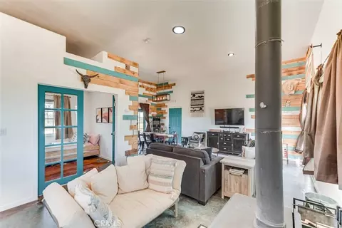 Living - 58725 Botkin Rd, Landers, CA 92285 photo 4 of 4