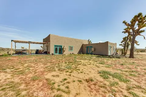 Exterior - 58725 Botkin Rd, Landers, CA 92285 photo 1 of 6