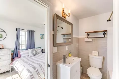 Bath - 58725 Botkin Rd, Landers, CA 92285 photo 2 of 4