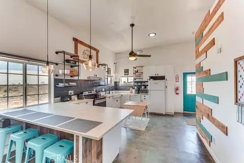 Kitchen - 58725 Botkin Rd, Landers, CA 92285 photo 1 of 4