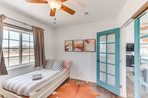 Bedroom - 58725 Botkin Rd, Landers, CA 92285 photo 1 of 5