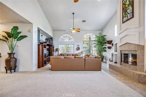 Living - 3670 Riverview Ter, Needles, CA 92363 photo 2 of 5