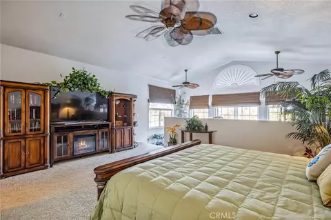 Bedroom - 3670 Riverview Ter, Needles, CA 92363 photo 2 of 10