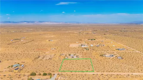 6151 Polands Way, Landers, CA 92284 photo 13