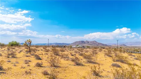 6151 Polands Way, Landers, CA 92284 photo 10