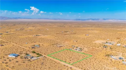 6151 Polands Way, Landers, CA 92284 photo 6