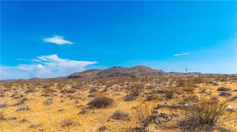 6151 Polands Way, Landers, CA 92284 photo 12