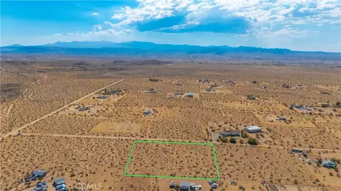 6151 Polands Way, Landers, CA 92284 photo 16