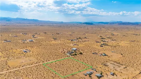 6151 Polands Way, Landers, CA 92284 photo 17