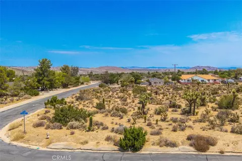 1234 Ivanhoe Dr, Yucca Valley, CA 92284