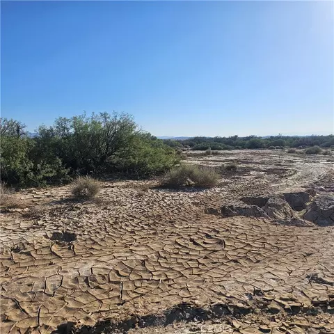 123 0123 Adobe Rd, Twentynine Palms, CA 92277