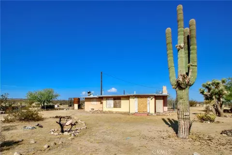 62105 Moon Dr, Joshua Tree, CA 92252 photo 2