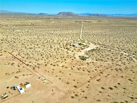 View/Area - 62105 Moon Dr, Joshua Tree, CA 92252 photo 8 of 11