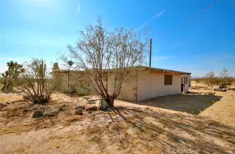 62105 Moon Dr, Joshua Tree, CA 92252 photo 3