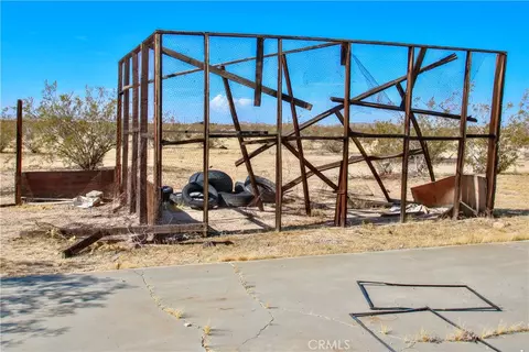 62105 Moon Dr, Joshua Tree, CA 92252 photo 4