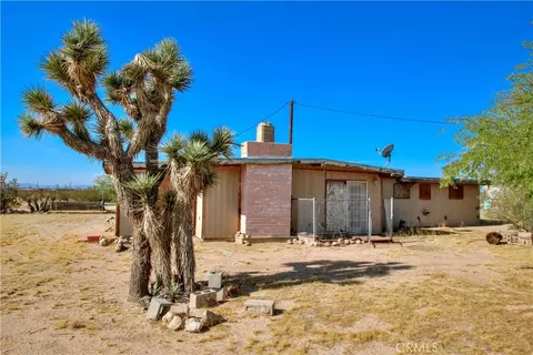 62105 Moon Dr, Joshua Tree, CA 92252