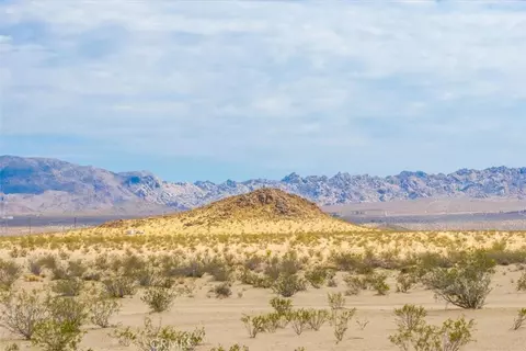 68840 Mesa Dr, Twentynine Palms, CA 92277