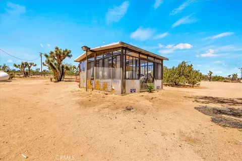 Exterior - 56810 Chipmunk Trl, Yucca Valley, CA 92284 photo 9 of 12