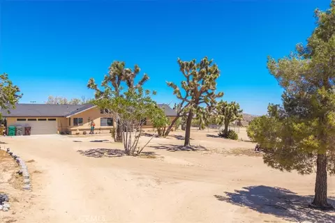 Exterior - 56810 Chipmunk Trl, Yucca Valley, CA 92284 photo 3 of 12