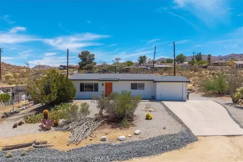61851 Sunburst Cir, Joshua Tree, CA 92252