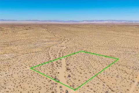 411 Willie Way, Joshua Tree, CA 92252
