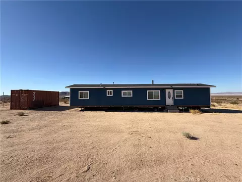 60588 Herdmans Rd, Landers, CA 92285