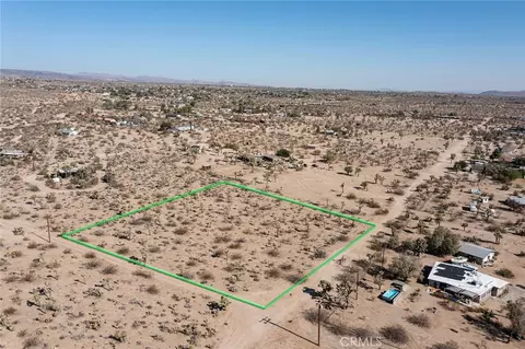 5292 Marvin Dr, Yucca Valley, CA 92284