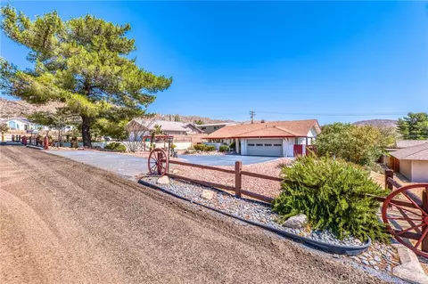Exterior - 7515 Pinon Dr, Yucca Valley, CA 92284 photo 15 of 15