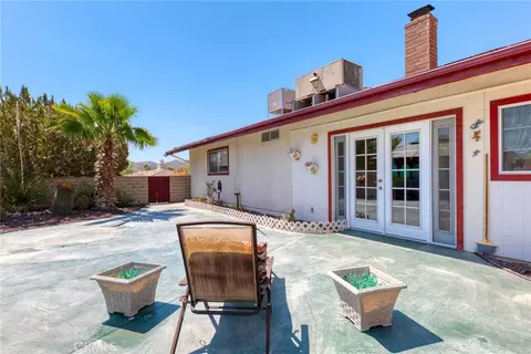 Exterior - 7515 Pinon Dr, Yucca Valley, CA 92284 photo 10 of 15