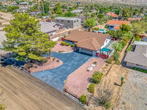 View/Area - 7515 Pinon Dr, Yucca Valley, CA 92284 photo 1 of 2