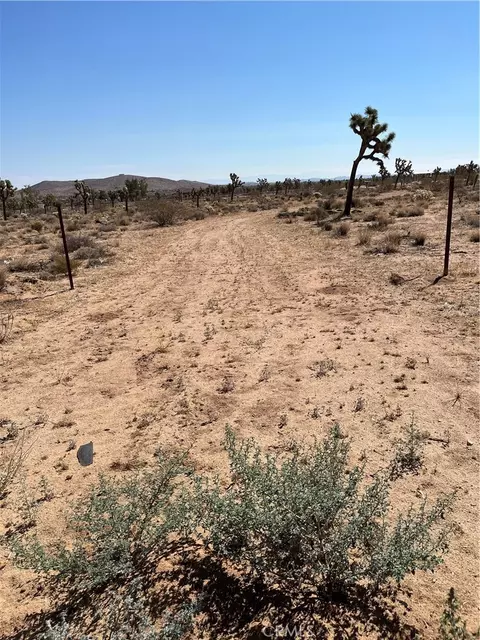 2801 Avalon Ave, Yucca Valley, CA 92284