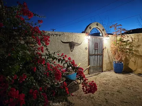 Exterior - 10341 Pinon Ave, Morongo Valley, CA 92256 photo 2 of 35