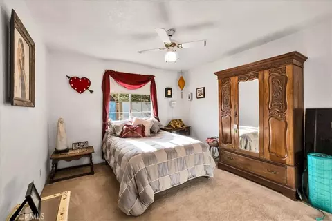 Bedroom - 10341 Pinon Ave, Morongo Valley, CA 92256 photo 4 of 5
