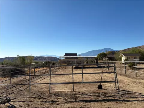 Exterior - 10341 Pinon Ave, Morongo Valley, CA 92256 photo 27 of 35