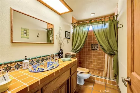 Bath - 10341 Pinon Ave, Morongo Valley, CA 92256 photo 4 of 4