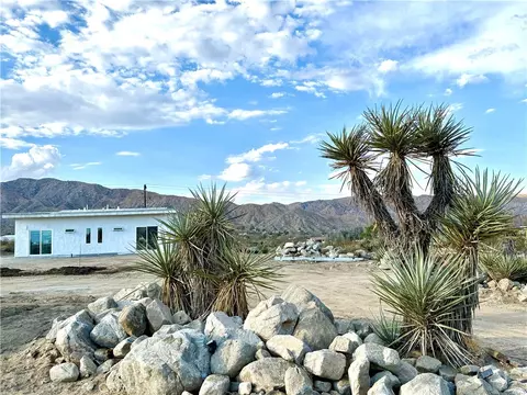 Exterior - 9640 Lanning Ln, Morongo Valley, CA 92256 photo 12 of 14