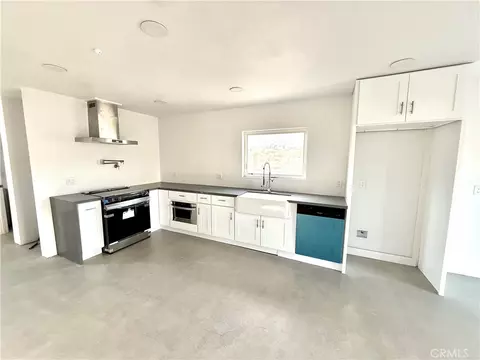 Kitchen - 9640 Lanning Ln, Morongo Valley, CA 92256 photo 5 of 5