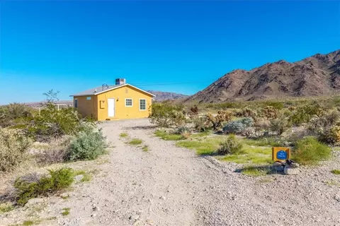 7077 Elm Ave, Twentynine Palms, CA 92277