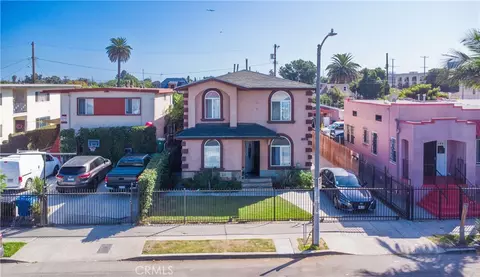 124 E 54th St, Los Angeles, CA 90011