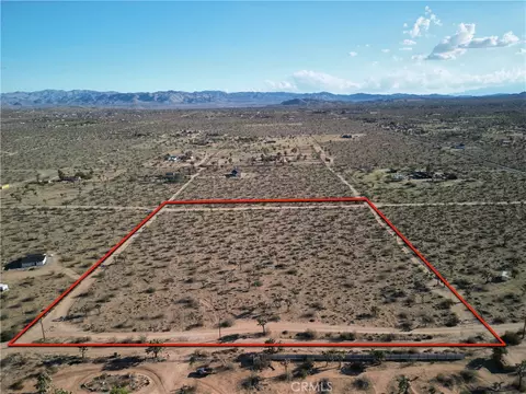 11 El Dorado Ave, Yucca Valley, CA 92284